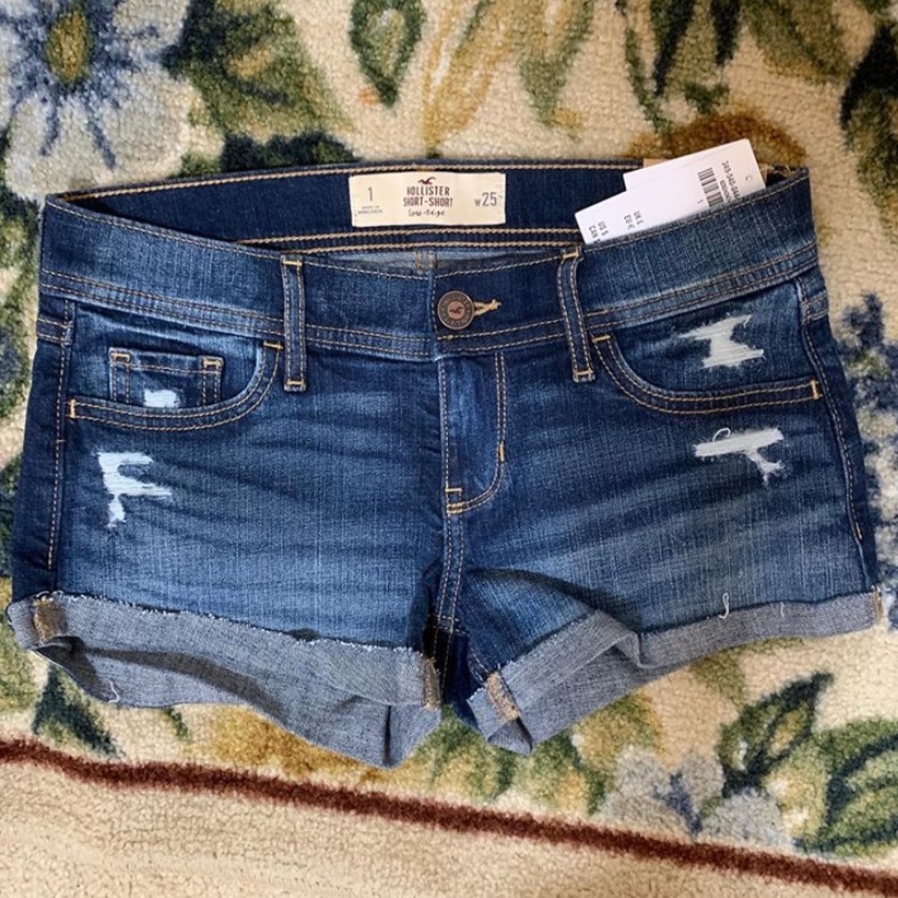 Hollister Low Rise Short Short